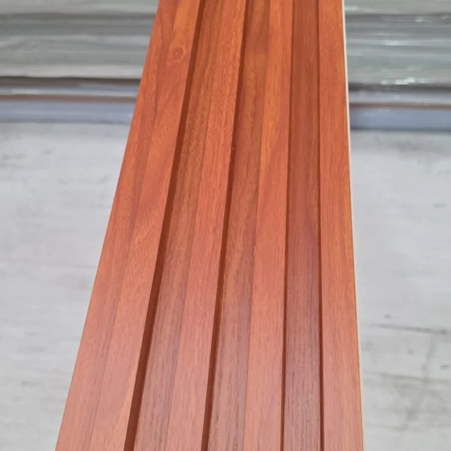 Panel WPC para pared caoba-cedro (16 cm × 2,90 m)